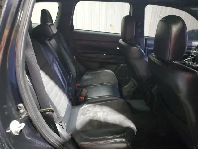 2020 MITSUBISHI OUTLANDER SE  