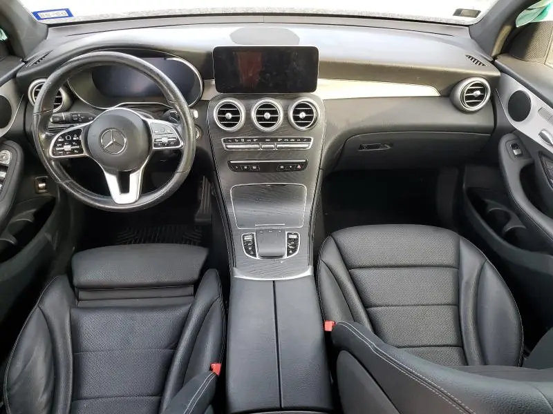 2021 MERCEDES-BENZ GLC 300  