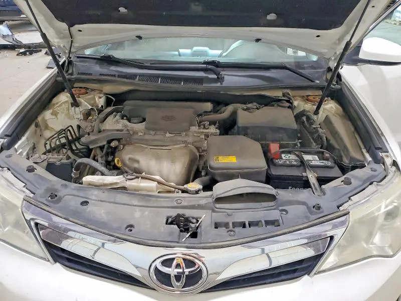 2014 TOYOTA CAMRY LE  