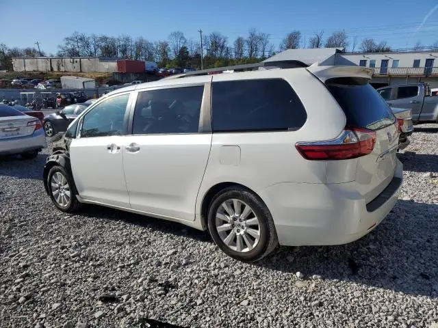 2015 TOYOTA SIENNA XLE  