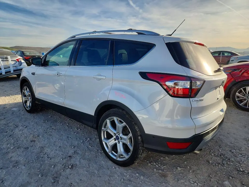 2017 FORD ESCAPE TITANIUM  