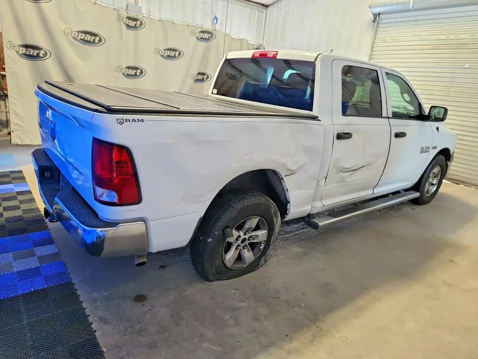 2015 RAM 1500 ST  
