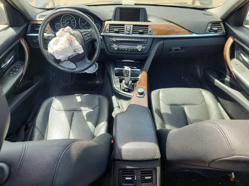 2013 BMW 320 I XDRIVE  
