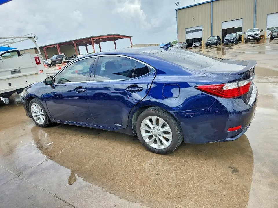 2013 LEXUS ES 300H  