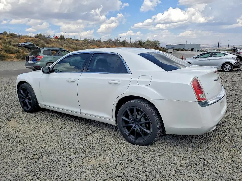 2013 CHRYSLER 300   