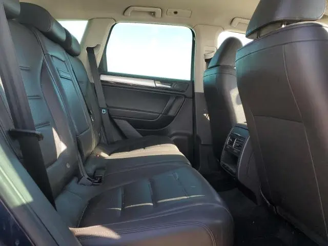 2012 VOLKSWAGEN TOUAREG V6  