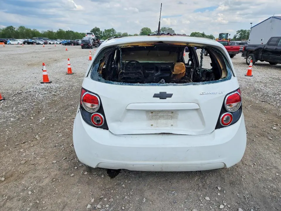 2013 CHEVROLET SONIC LT  
