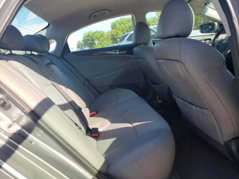 2014 HYUNDAI SONATA SE  