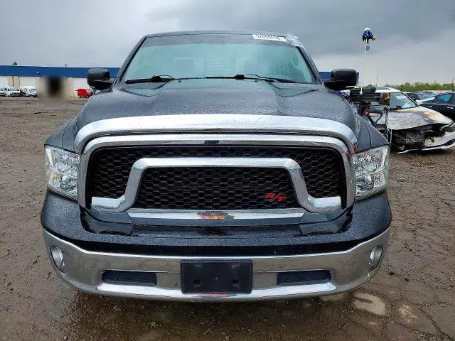 2013 RAM 1500 SLT  