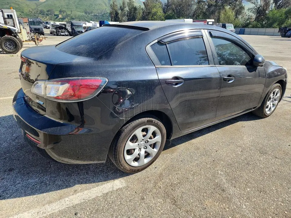 2013 MAZDA 3 I  