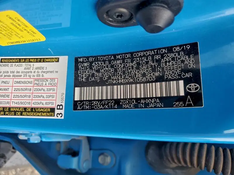 2019 TOYOTA C-HR XLE  