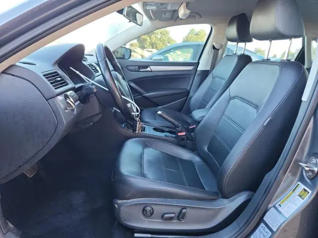 2015 VOLKSWAGEN PASSAT S  