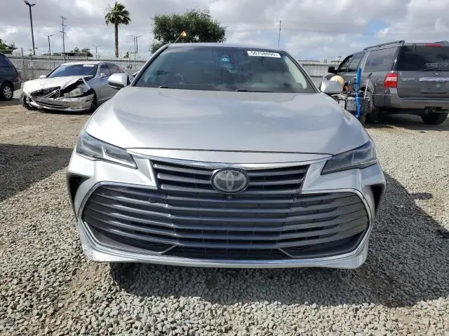 2019 TOYOTA AVALON XLE  