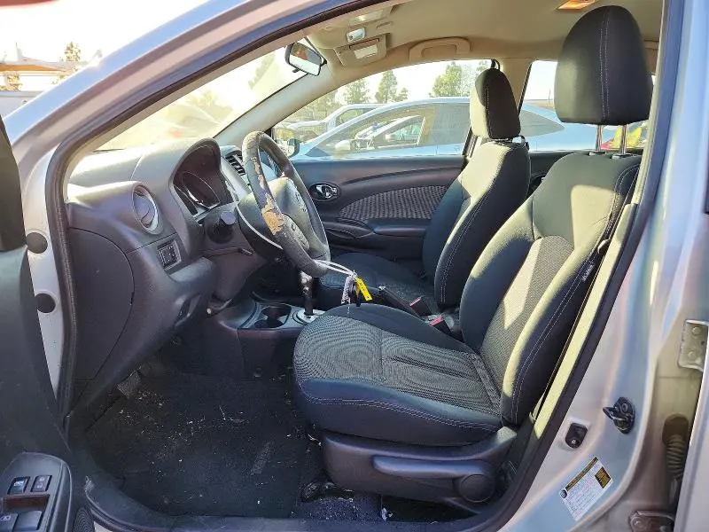 2015 NISSAN VERSA S  