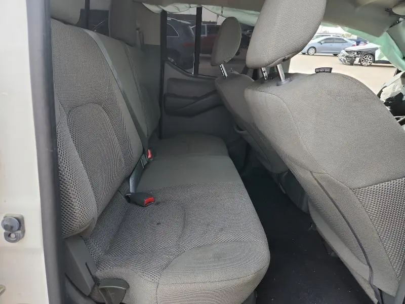 2021 NISSAN FRONTIER S  