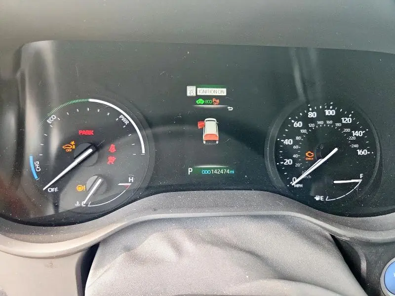 2022 TOYOTA SIENNA XSE  