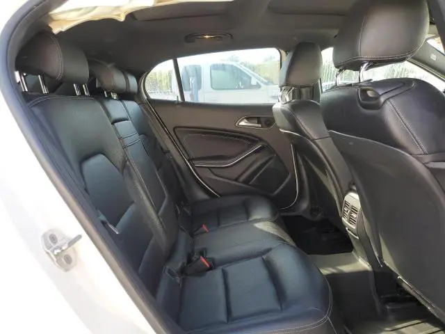 2016 MERCEDES-BENZ GLA 250 4MATIC  