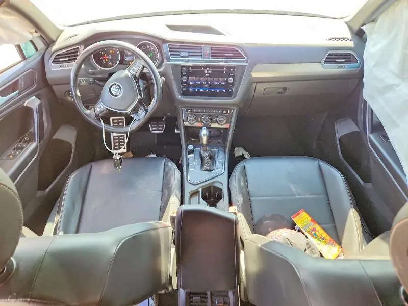 2021 VOLKSWAGEN TIGUAN SE  