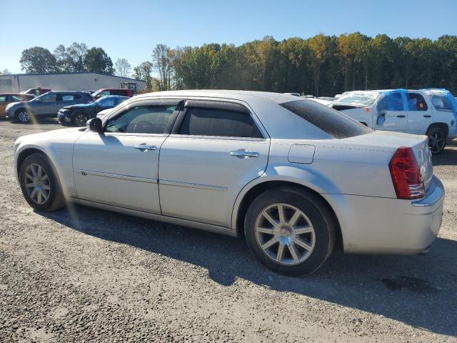 2010 CHRYSLER 300C 