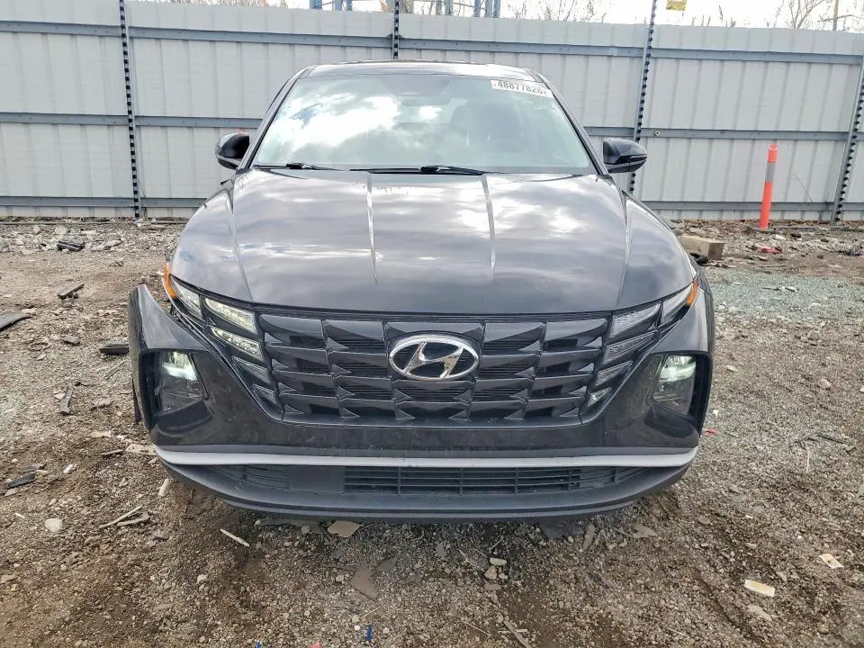 2022 HYUNDAI TUCSON SE  
