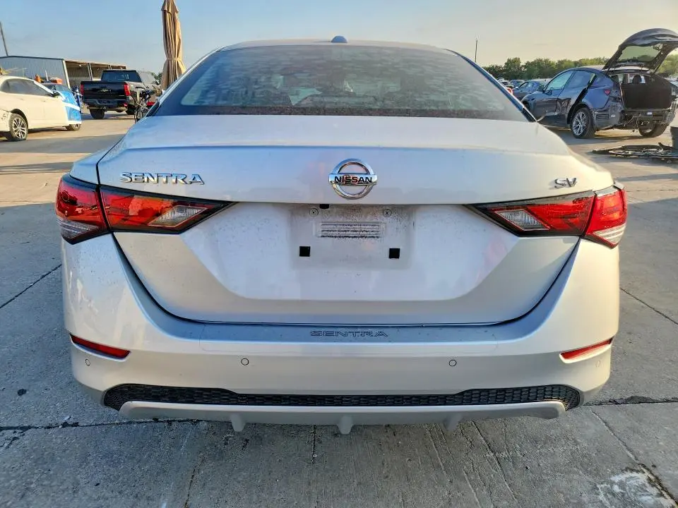 2021 NISSAN SENTRA SV  