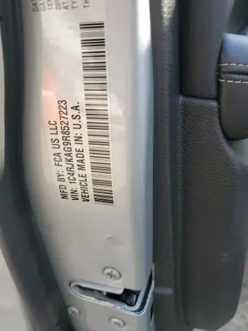 2024 JEEP GRAND CHEROKEE L LAREDO  