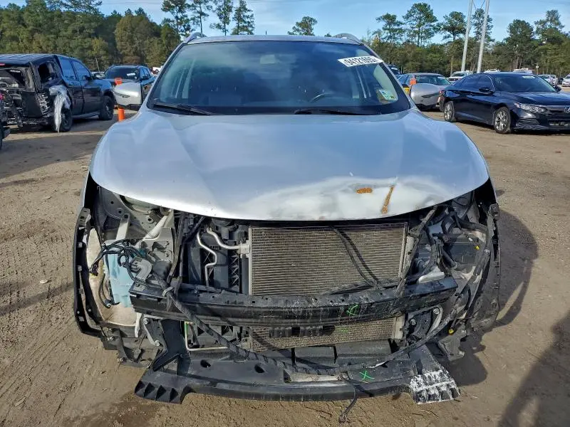2017 NISSAN ROGUE SPORT S  