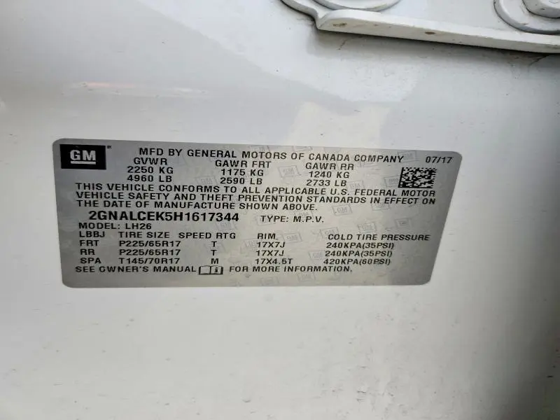 2017 CHEVROLET EQUINOX LT  