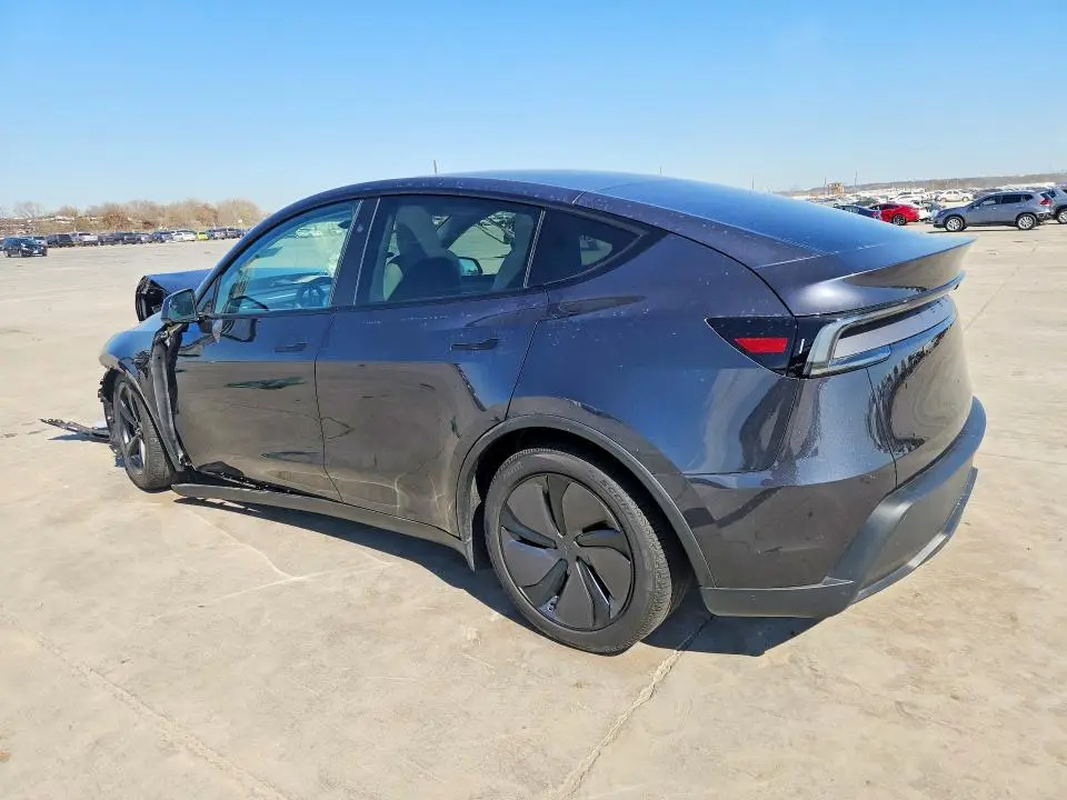 2026 TESLA MODEL Y   