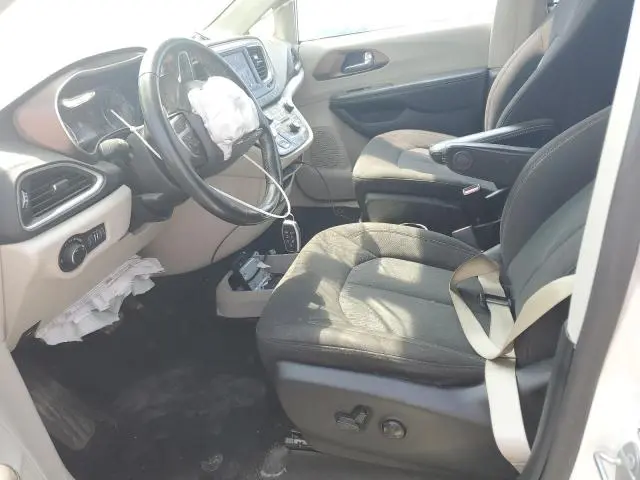 2020 CHRYSLER VOYAGER LX  