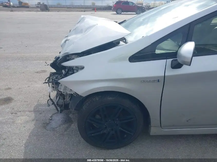 2014 TOYOTA PRIUS FIVE