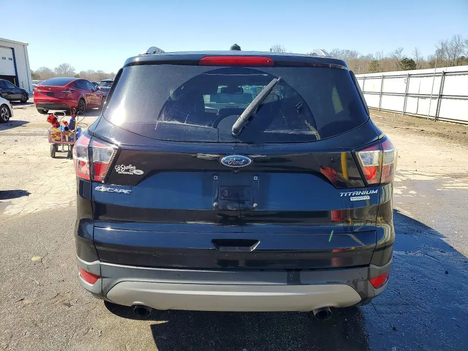 2017 FORD ESCAPE TITANIUM  