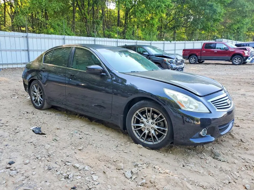 2013 INFINITI G37   