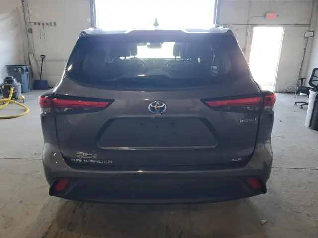 2021 TOYOTA HIGHLANDER HYBRID XLE  