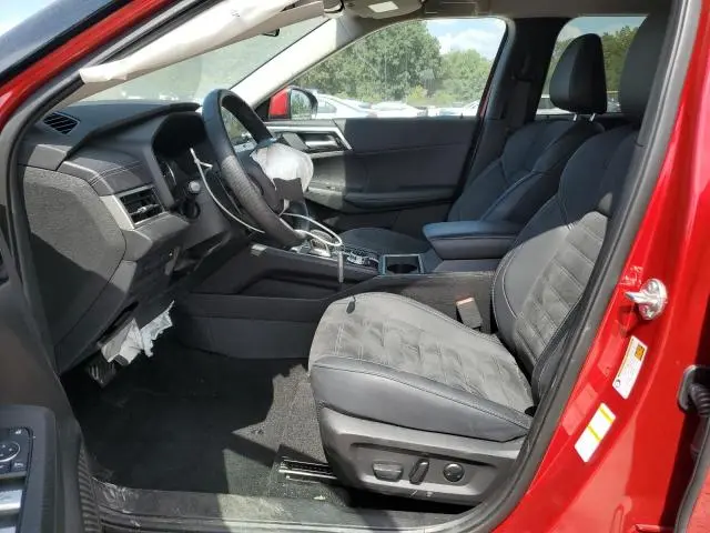 2024 MITSUBISHI OUTLANDER SE  