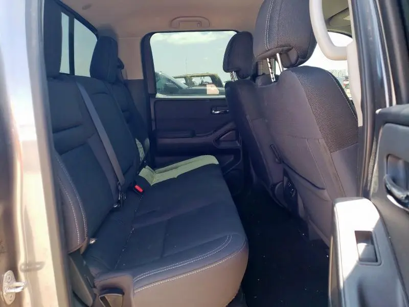 2023 NISSAN FRONTIER S  