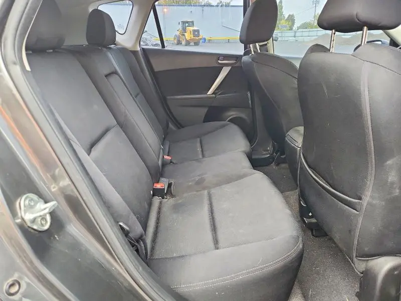2011 MAZDA 3 S  