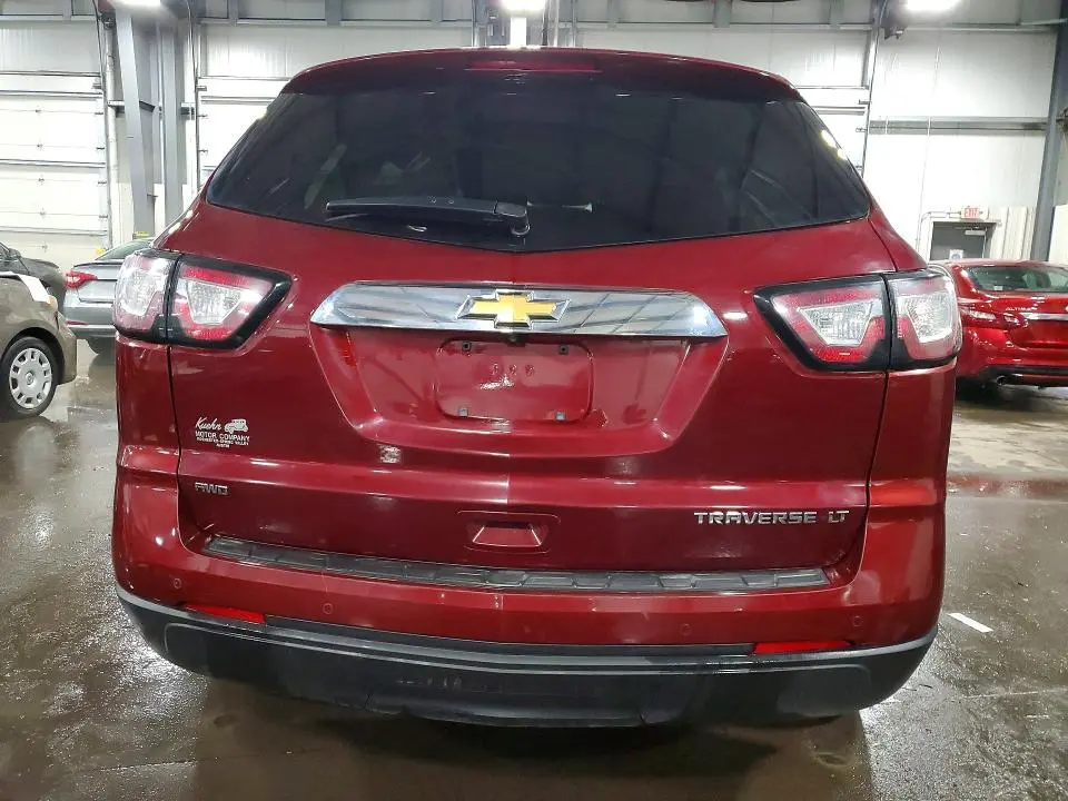 2016 CHEVROLET TRAVERSE LT  