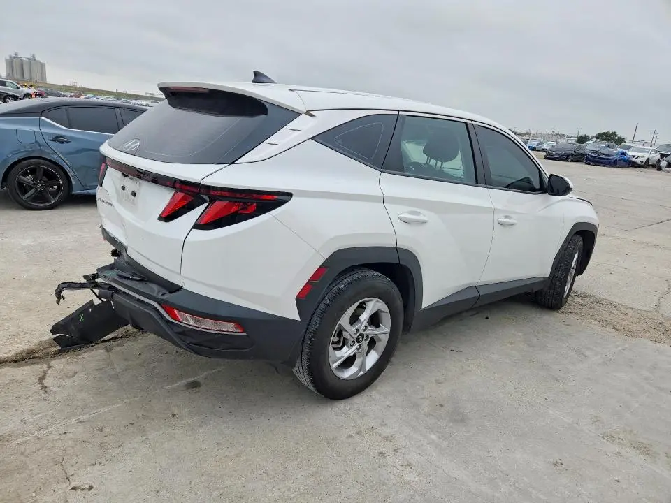 2024 HYUNDAI TUCSON SE  