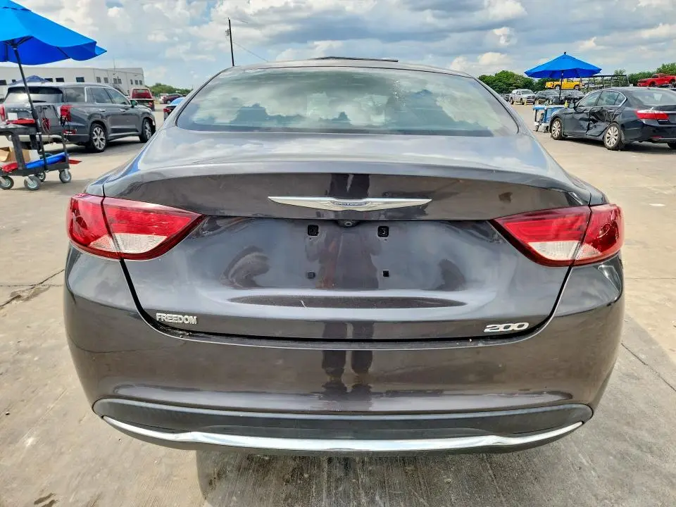 2016 CHRYSLER 200 LIMITED  