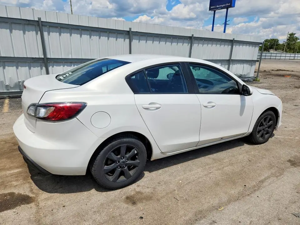 2010 MAZDA 3   