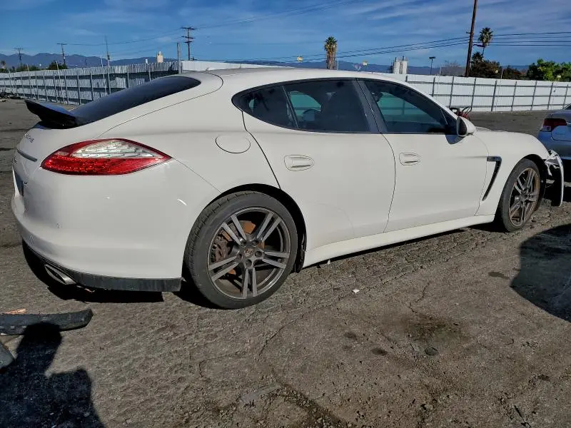 2012 PORSCHE PANAMERA 2  