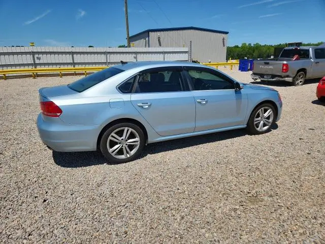 2012 VOLKSWAGEN PASSAT SE  