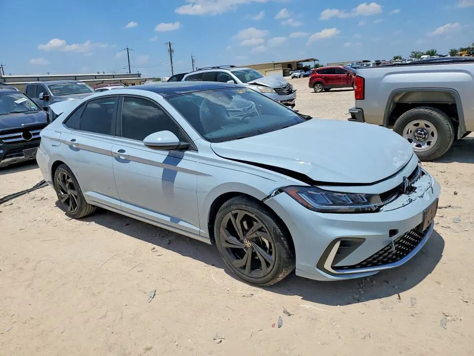 2025 VOLKSWAGEN JETTA SE  