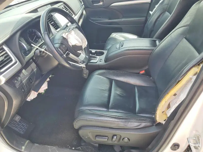 2018 TOYOTA HIGHLANDER XLE  
