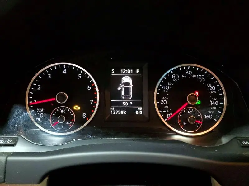 2014 VOLKSWAGEN TIGUAN S  