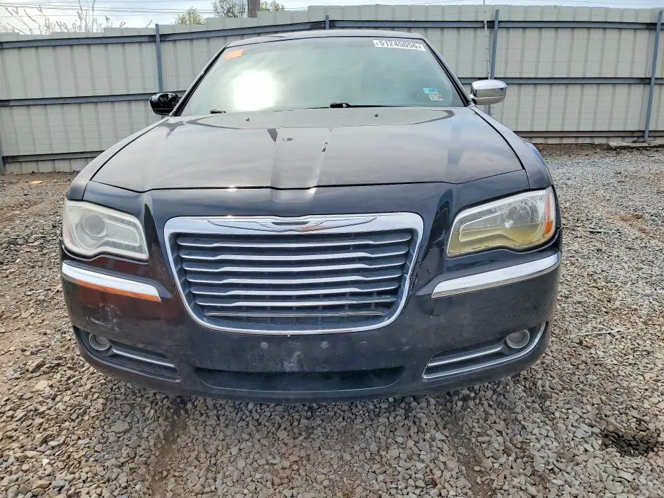 2013 CHRYSLER 300C   
