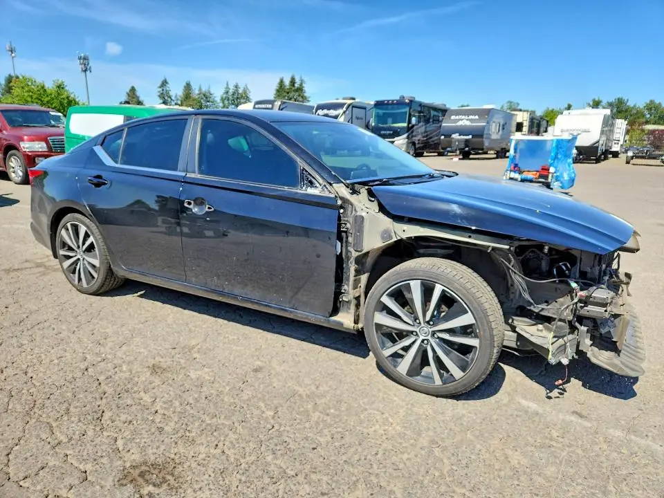 2020 NISSAN ALTIMA SR  