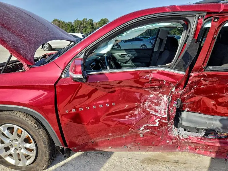 2020 CHEVROLET TRAVERSE LT  