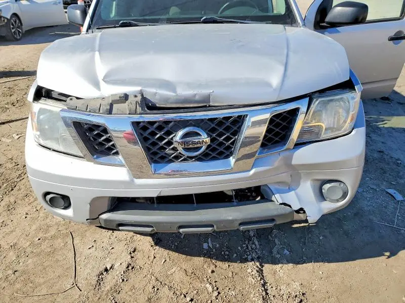 2012 NISSAN FRONTIER SV V6  